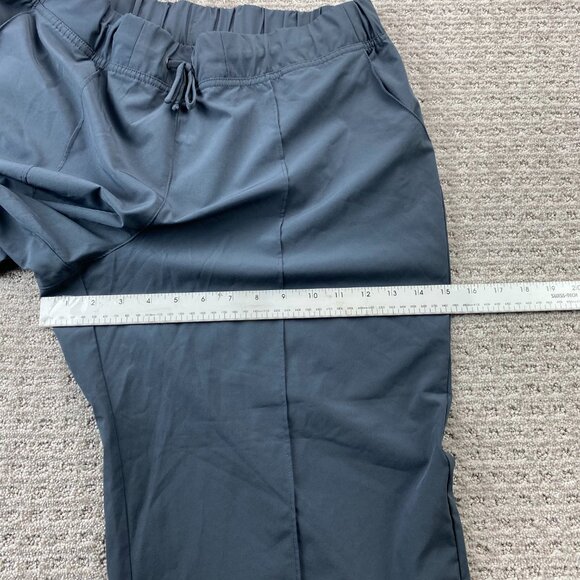 Athletic Works Women Short Pants Size Extra Large XL Gray Sporty Gym Athleisure - Picture 9 of 10